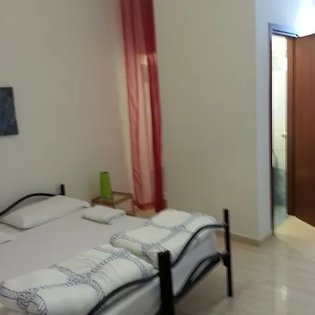 Alojamento de Acomodação e Pequeno-almoço Paolina *