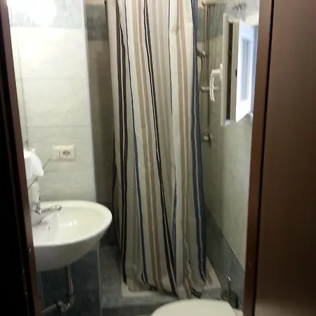 Paolina Alojamento de Acomodação e Pequeno-almoço *